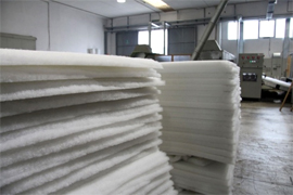 Mattress pad sheet with polyester fiber products made in Italy, Italian polyester products manufacturing for acoustic padding, furniture sofa pads, polyester fibers mattress pad, clothing foam padding manufacturer, polyester fiber foam, thermal and acoustic insulation for civil building applications for the industry, we offer our Engineering research department to meet your industrial requirements, looking for distributors in Asia, Africa, Europe, Middle East and Latin America...