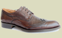 Fabricante de zapatos clasicos en piel para caballeros, produccion de calzados en cuero Italiano para hombres, zapatos clasicos para distribuidores al por mayor de calzados elegantes para un hombre de trabajo, zapatos deportivos para hombres que gustan vestirse comodo y practico, botas en cuero puro para distinguidos caballeros, fabricante de zapatos para distribuidores y fabricantes que desean una marca privada y propia, contamos con colecciones completas de zapatos para caballeros en Estados Unidos, Mexico, Peru, Chile, Argentina, Colombia, Ecuador, Costa Rica y todo Latino America